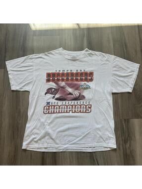 Vintage 90’s NFL Bucs Tampa Bay Buccaneers t shirt XL